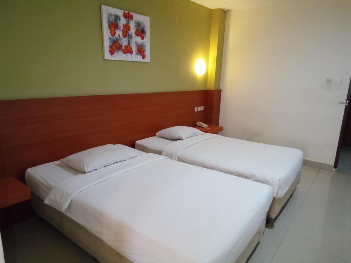 Hotel Puri Dibia Kuta Кута Экстерьер фото